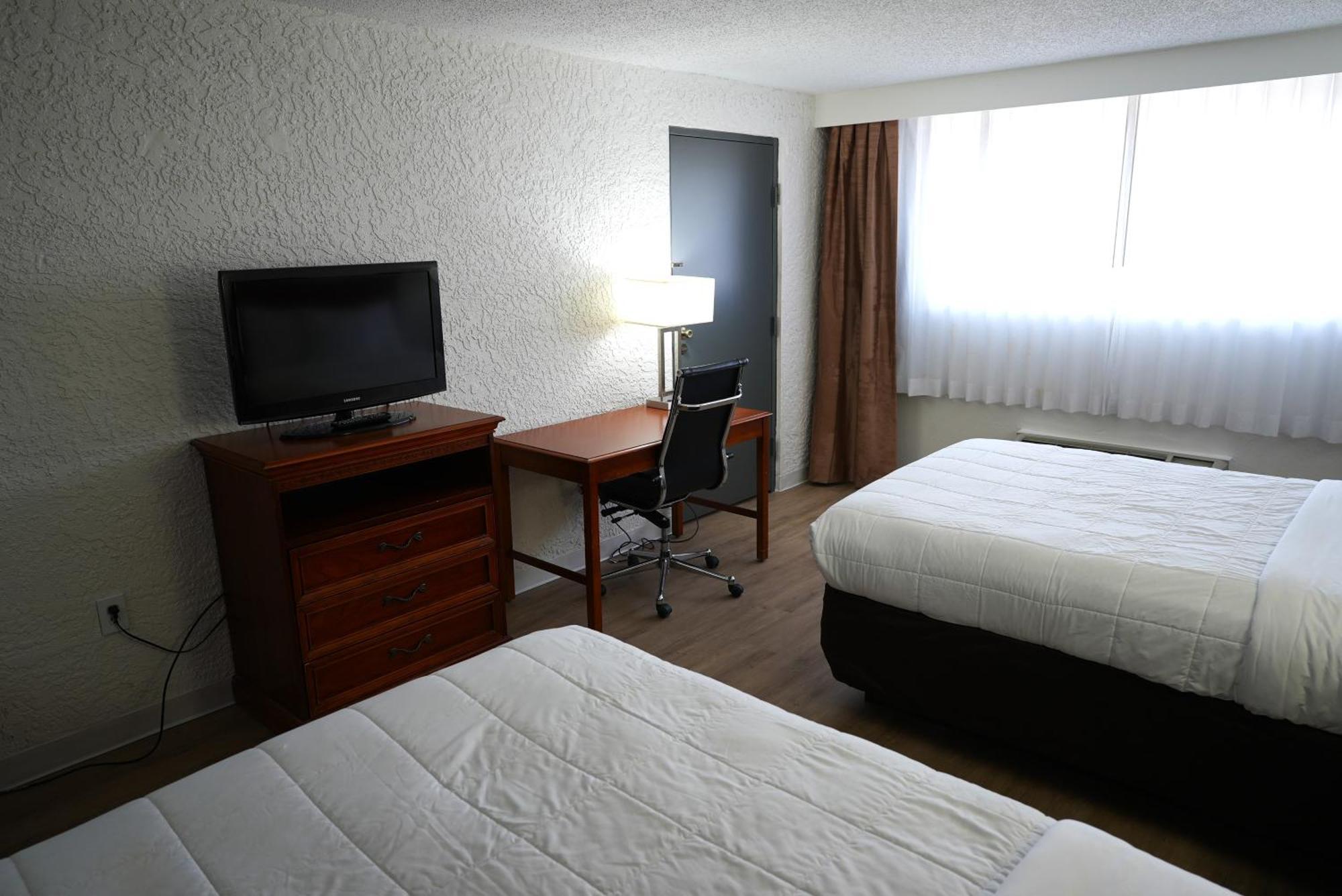 Clarion Hotel Broken Arrow - Tulsa Extérieur photo