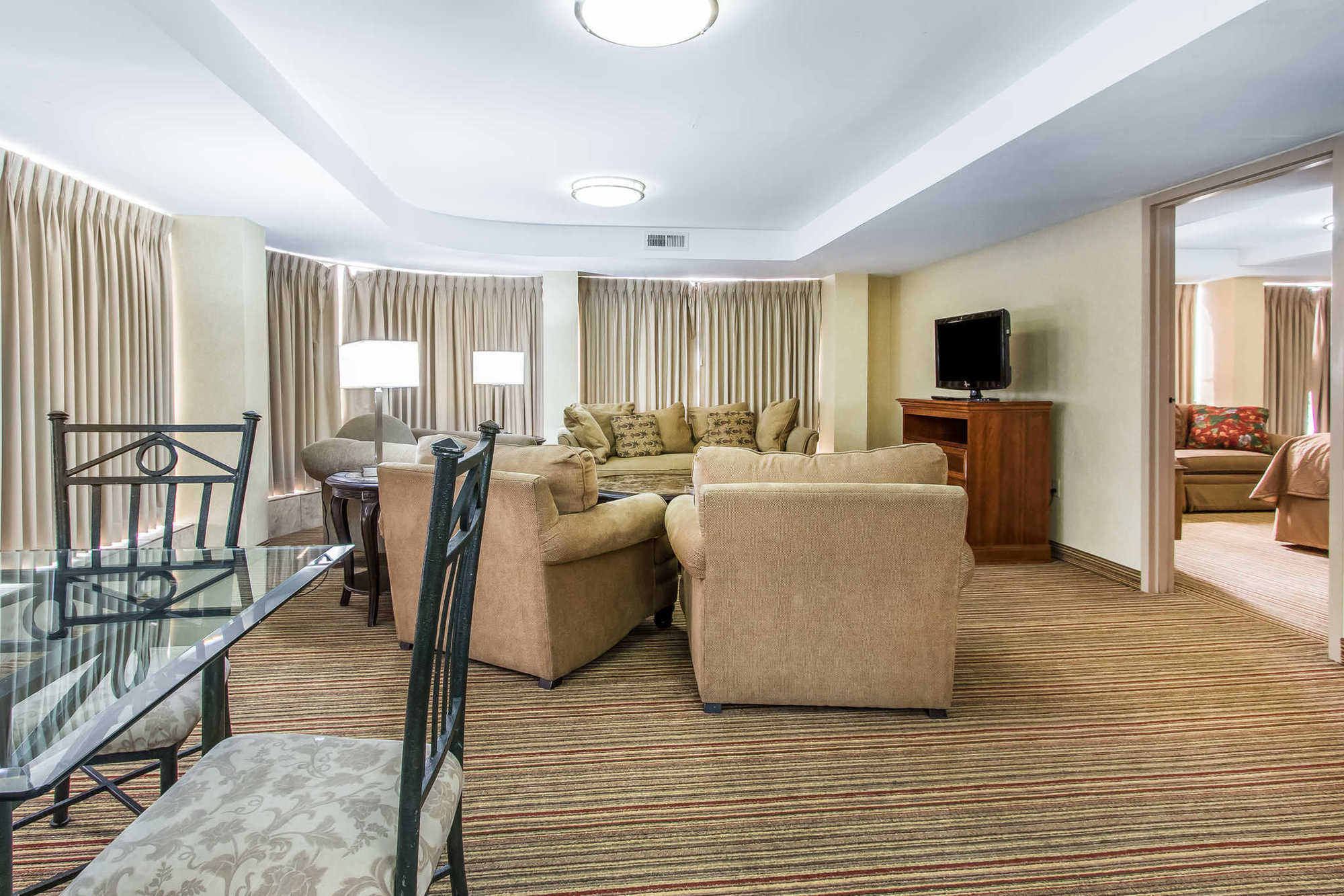 Clarion Hotel Broken Arrow - Tulsa Chambre photo
